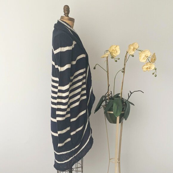 REITMANS Size LARGE Striped Navy Blue and Beige Long Cardigan - Picture 10 of 10